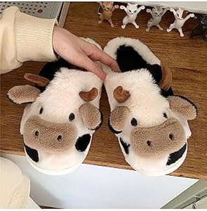 Cow fuzzy slippers